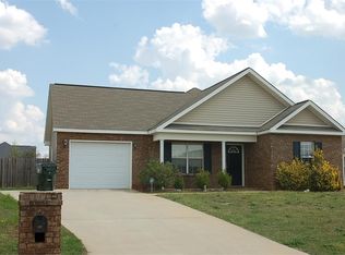 127 Cedarland Dr, Warner Robins, GA 31088