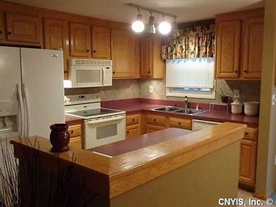 3rd image of 8478 Torchwood Ln