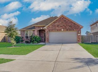 115 Brazos Dr, Baytown, TX 77523