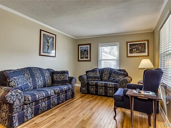 4th image of 4709 Greenview Dr