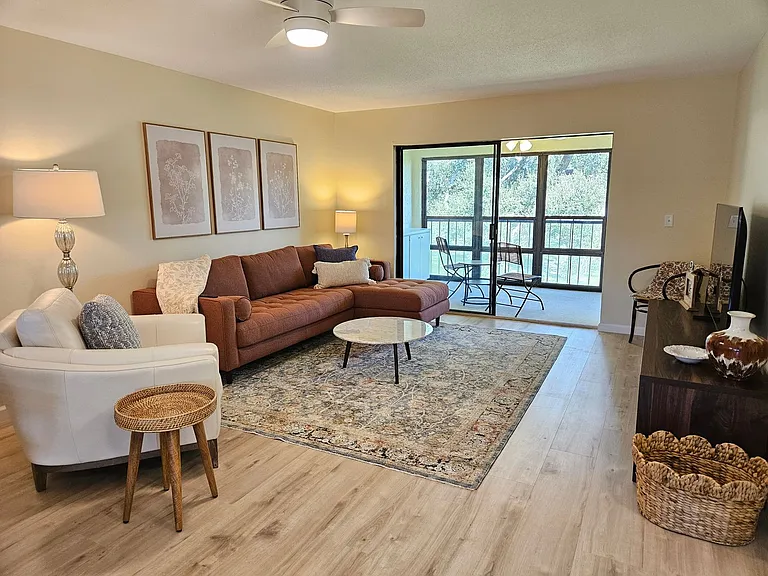 744 Avenida Estancia #144B — Photo 16