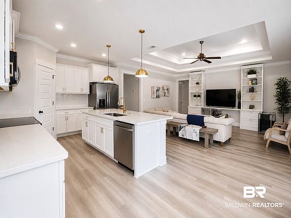 2nd image of 7146 Ottoman Cir