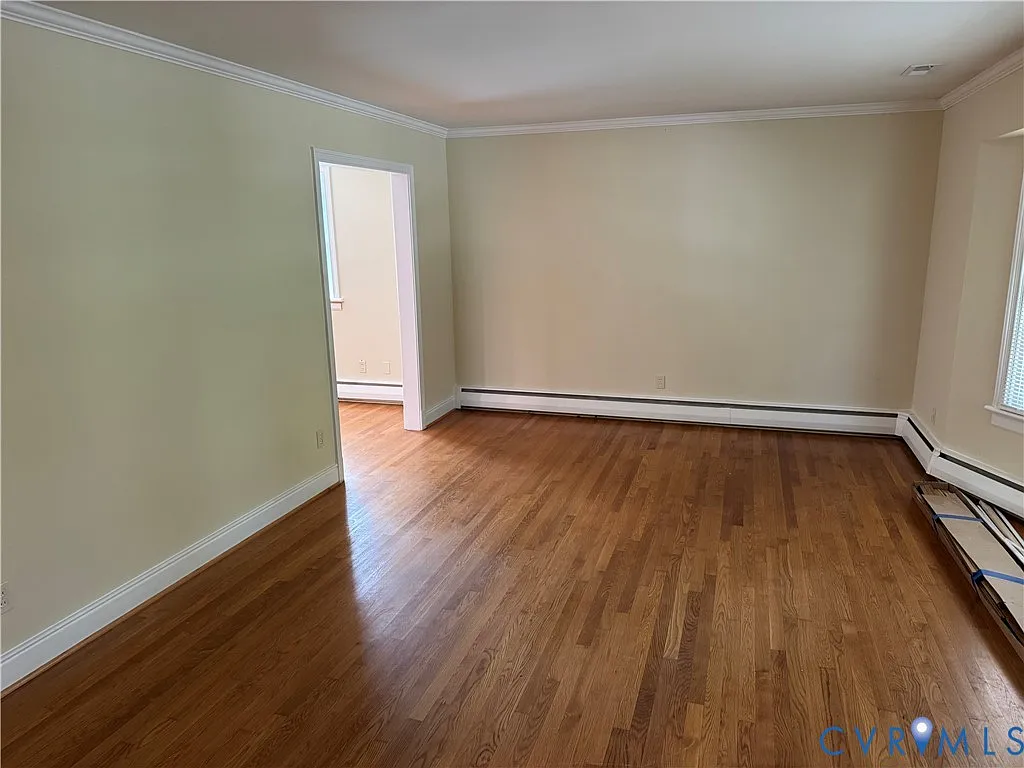 4 bed, 2.0 bath, 2000 sqft, $2,575 — Photo 3