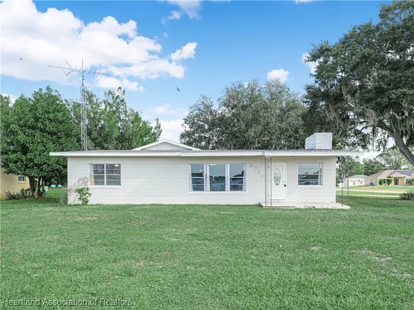 2736 Nautilus Dr, Avon Park, FL 33825