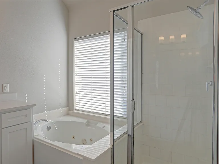 2954 La Vista Ln — Photo 4