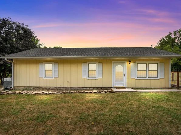 9942 N Farm Rd 149, Pleasant Hope, MO 65725