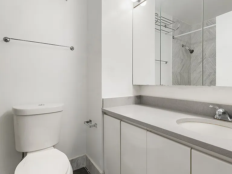 295 Greenwich St #5N — Photo 4