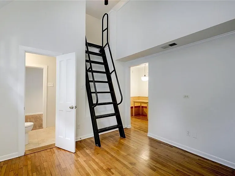 1110 W 22nd St #13A — Photo 1