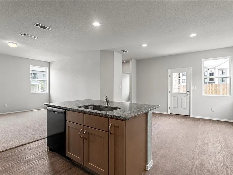13300 Riding Dr — Photo 14