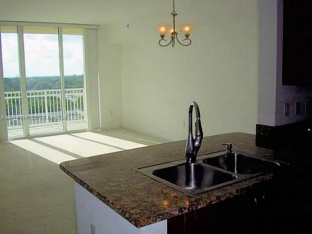 350 N Federal Hwy #702S — Photo 2
