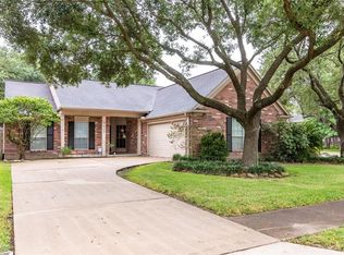 9427 Bayou Bluff Dr, Spring, TX 77379