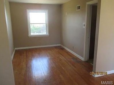 4th image of 9429 Duenke Dr