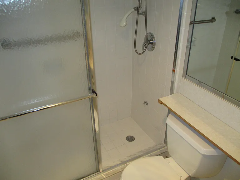 506 Mansfield Dr #M — Photo 17