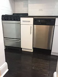 Rented by Metropolis Real Estate of Manhattan