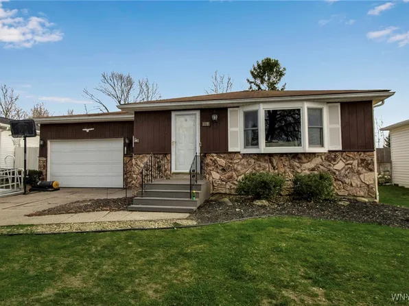 139 Sprucewood Dr, Buffalo, NY 14227