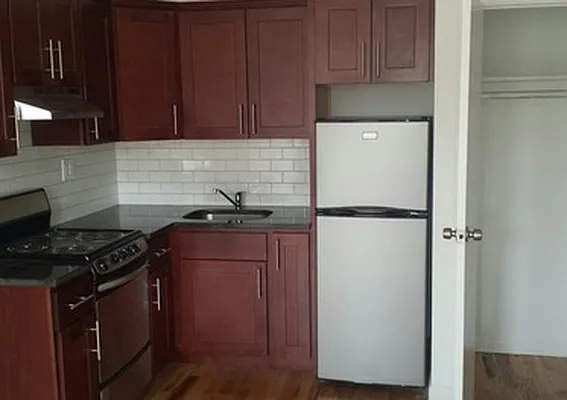 Rented by Reginald Jacobs | media 32