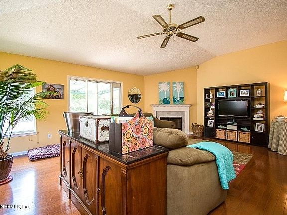 5th image of 2013 Capistrano Dr