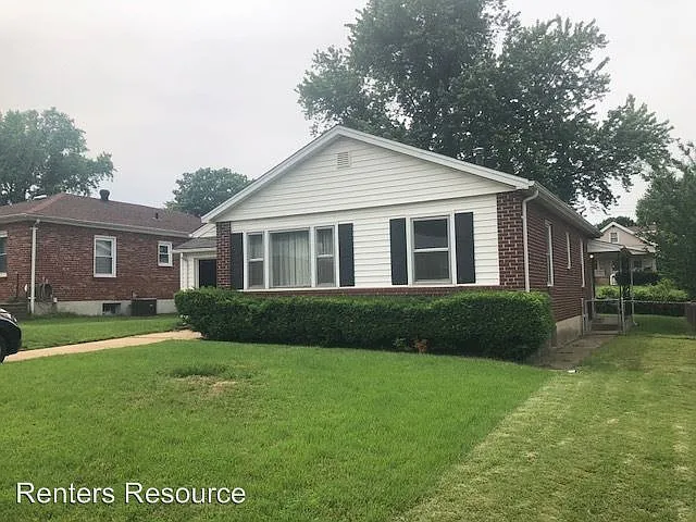 617 Sandra Ct photo 1