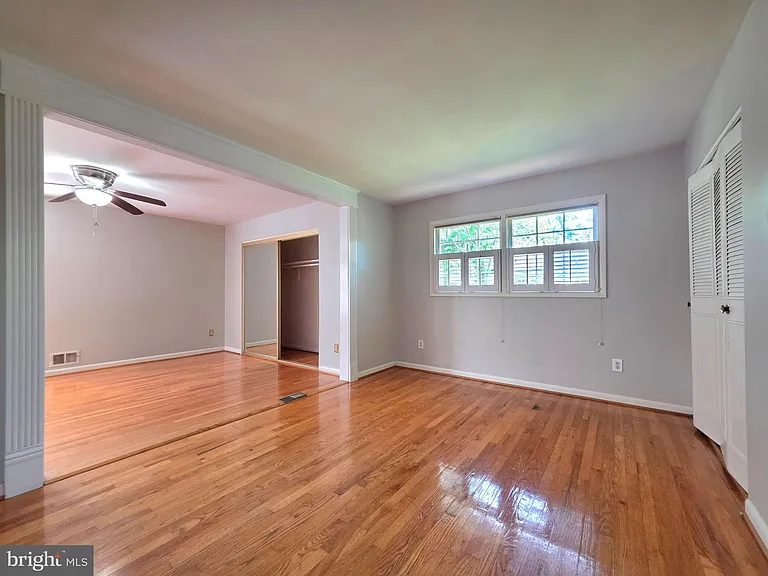 2215 Collingwood Rd — Photo 18