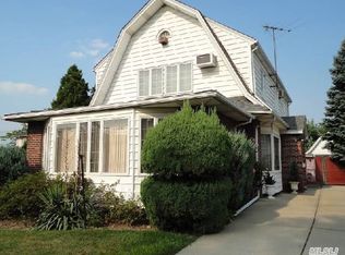 609 150th St, Whitestone, NY 11357