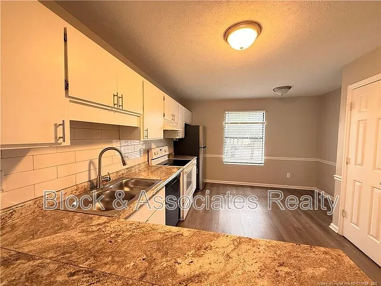 4033 Professional Dr — Photo 4