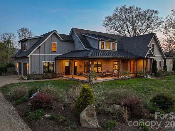 18 Majestic Oak Cir, Asheville, NC 28805