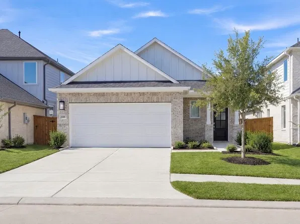 138 Radiant Ln, Richmond, TX 77469