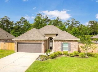 28206 Loiret Ct, Ponchatoula, LA 70454