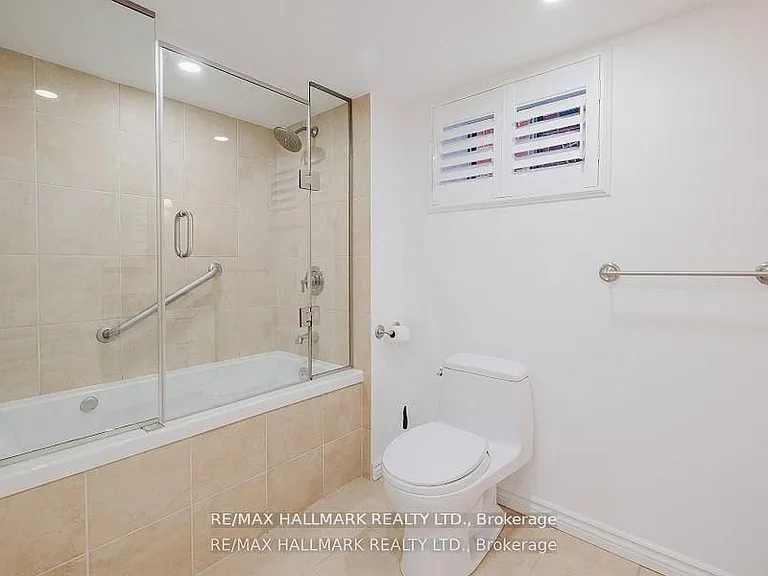 18 Glen Stewart Ave — Photo 19