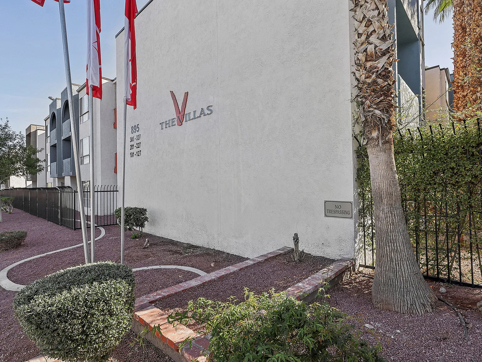 Villas at Desert Pointe — Photo 3