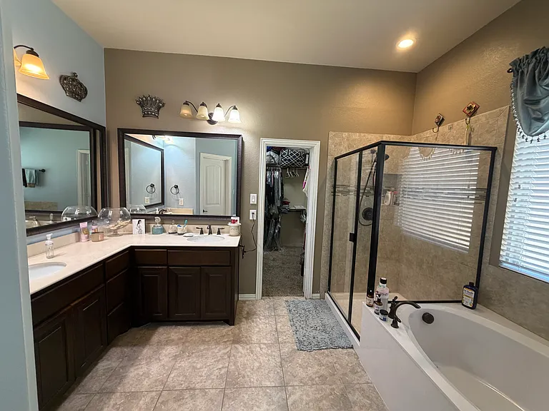 254 Ashlawn Dr — Photo 1