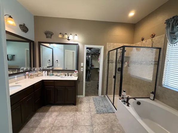 254 Ashlawn Dr, Midlothian, TX 76065