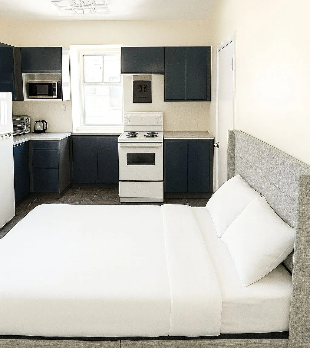 1 bed, $1,000 — Photo 1