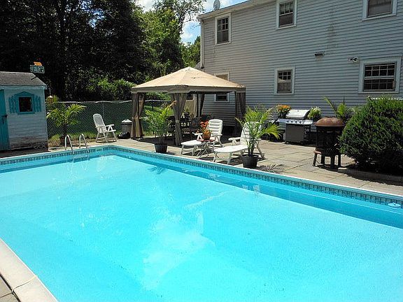 Pool and Bluestone Patio