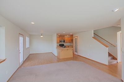 4th image of 8400 41st Dr NE