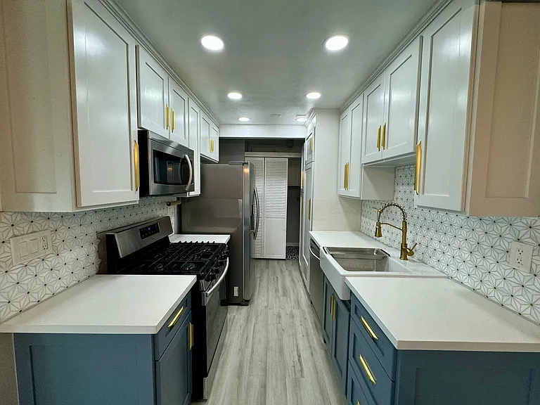 904 S Mountain Ave #B — Photo 3