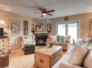 39 Woodland Ct #39, Meriden, CT 06450