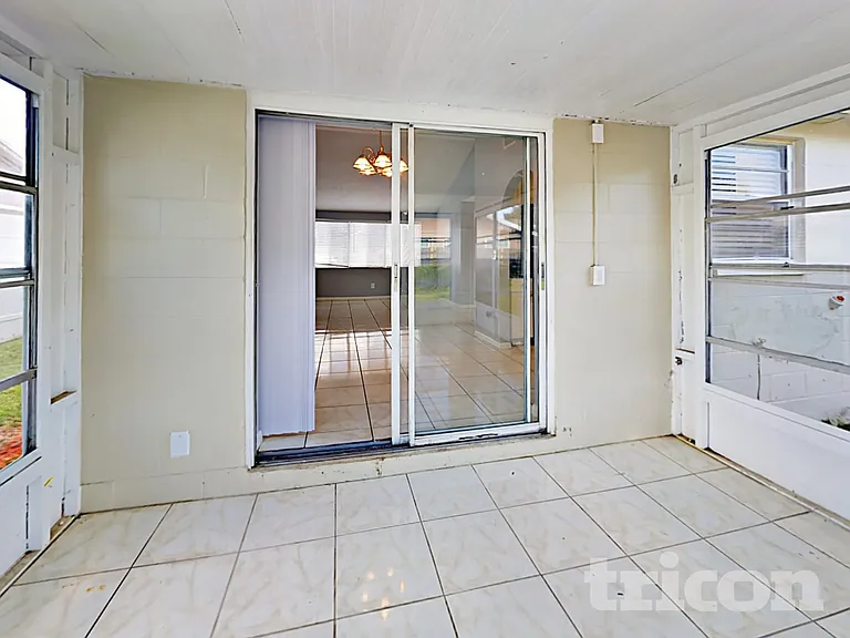 8235 Donaldson Dr — Photo 9