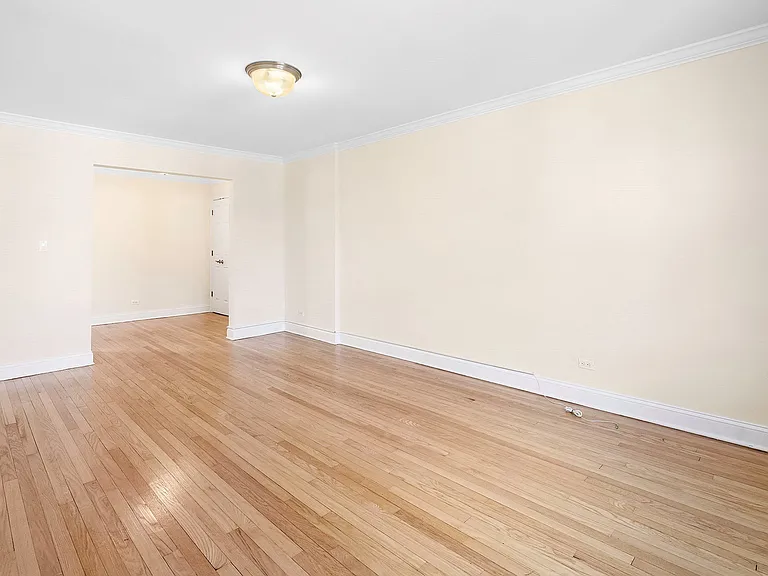 188 Bellevue Ave Apartments — Photo 9