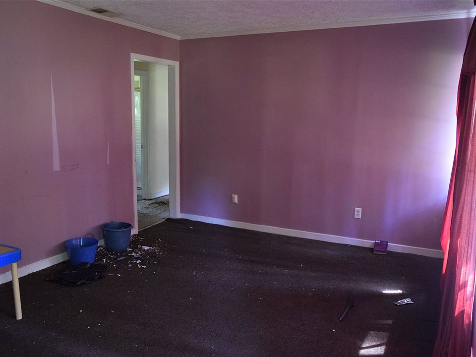 1st image of 330 N Southland Dr