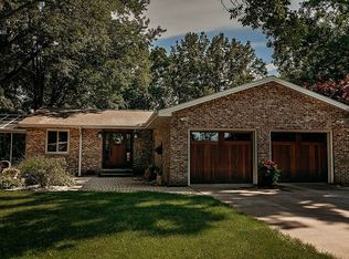 12124 Celestia Dr, Burlington, IA 52601