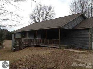 6249 E 26 1/4 Rd, Cadillac, MI 49601