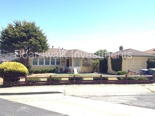 2nd image of 1 Hermosa Ln