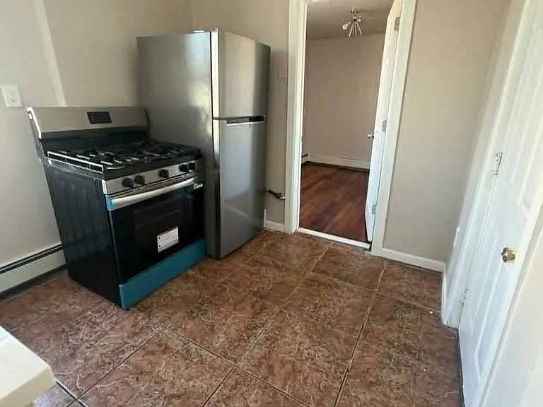 171 Delaware Ave #11D — Photo 1