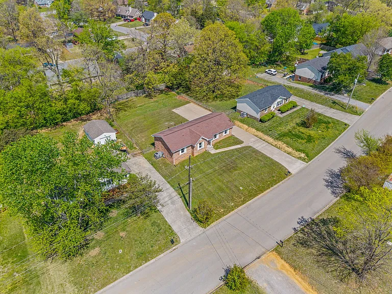 931 Poppy Dr — Photo 34