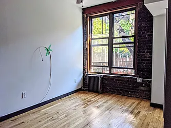 Rented by PocketBroker Inc