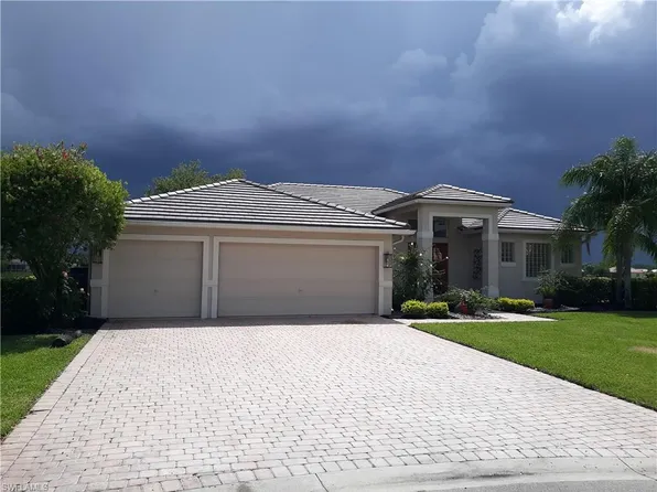 3225 Brookeview Ct, Naples, FL 34120