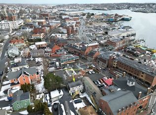 7-7R Washington St, Gloucester, MA 01930