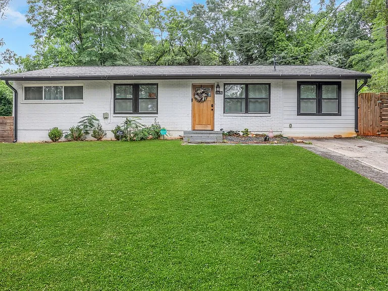 3436 Pinehill Dr — Photo 32