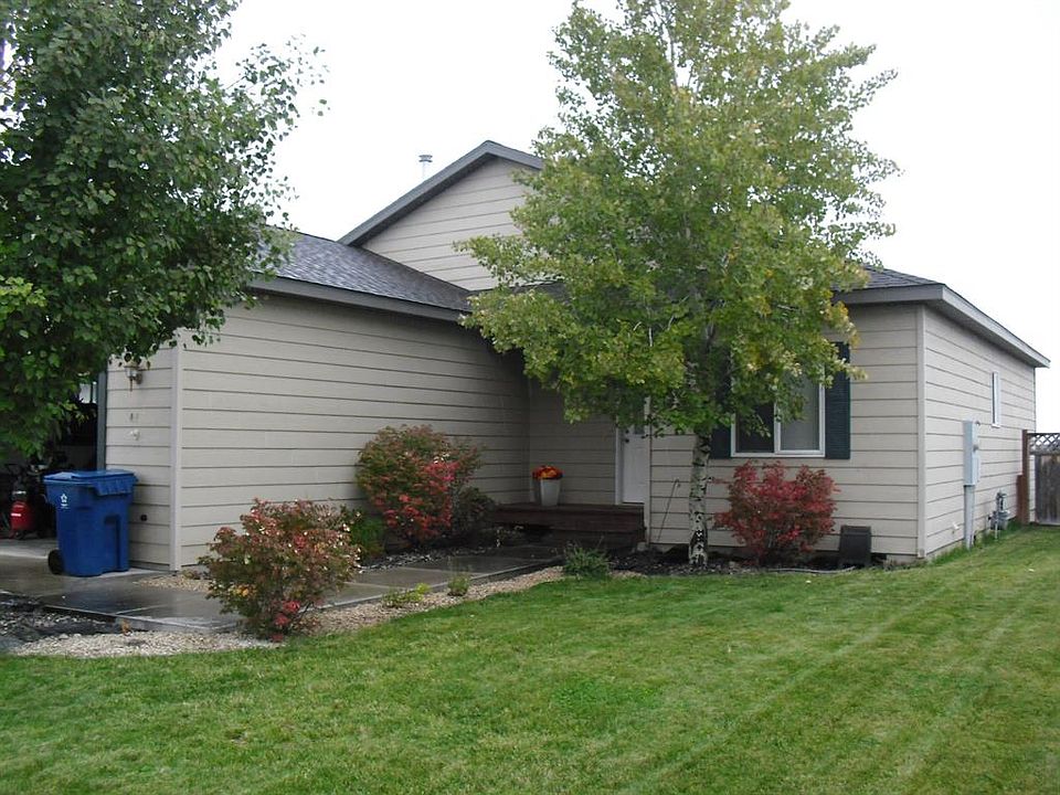 1st image of 447 N River Rock Dr